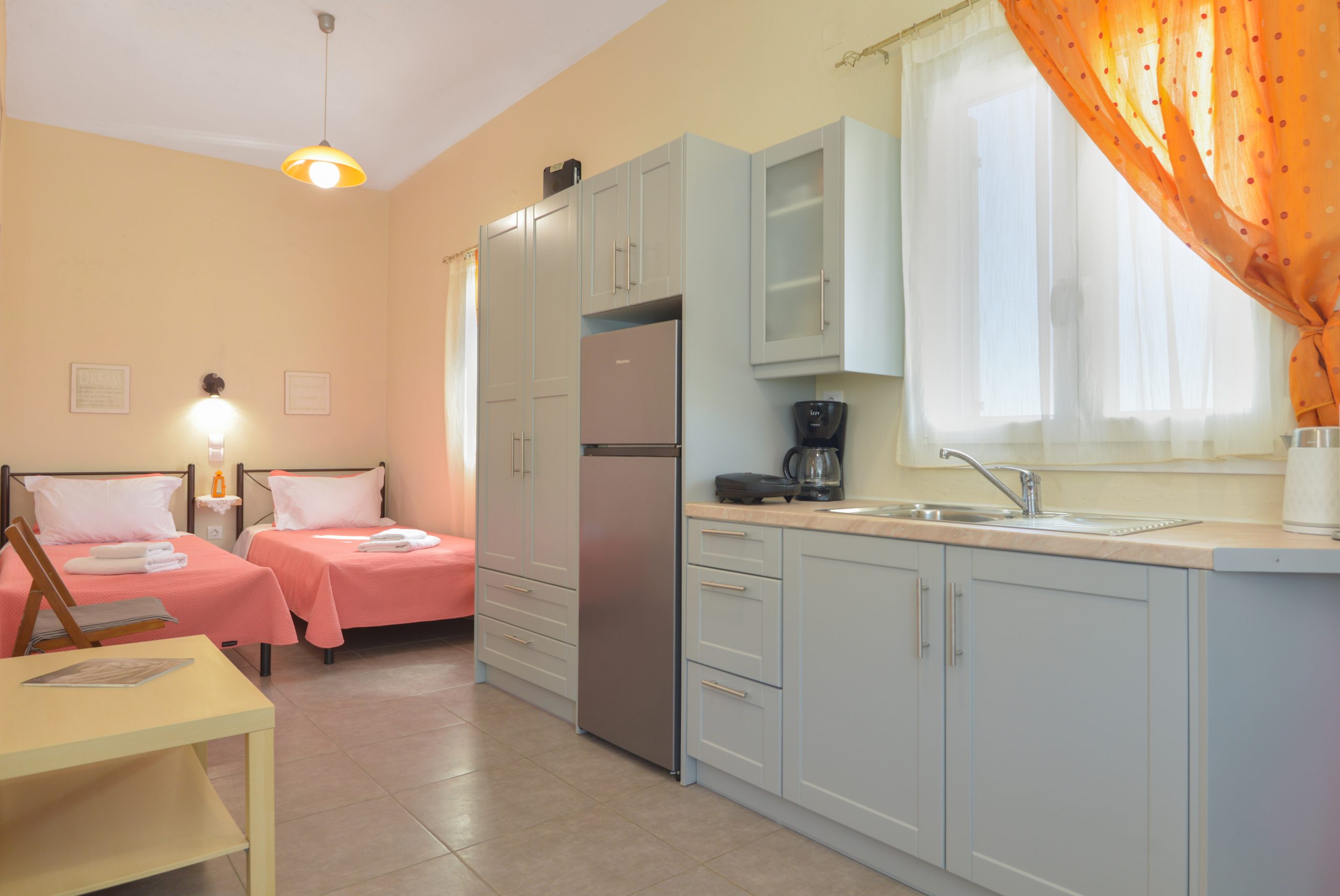 Δυο μονα κρεβατια